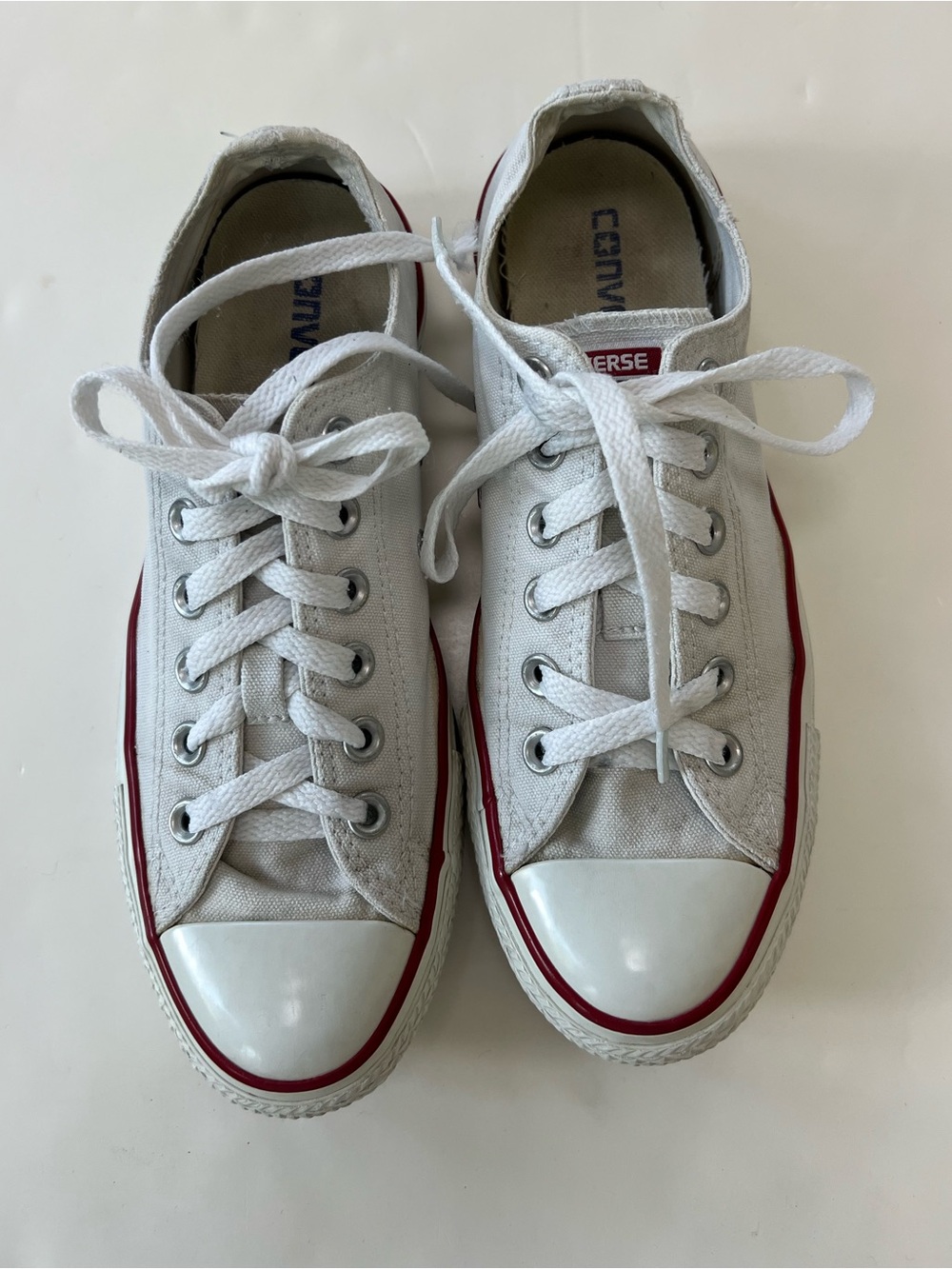 Converse White Low Top Sneakers Everyday Classic Style Retro  unisex